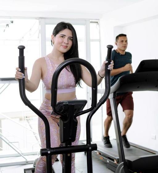 هتل B`quin Plaza Cúcuta