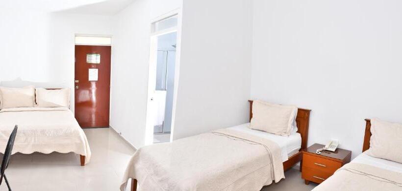 هتل B`quin Plaza Cúcuta