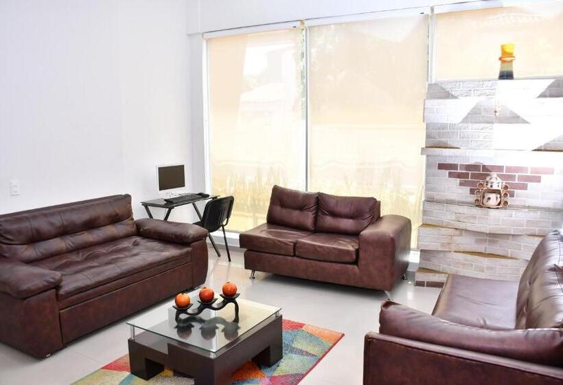 هتل B`quin Plaza Cúcuta