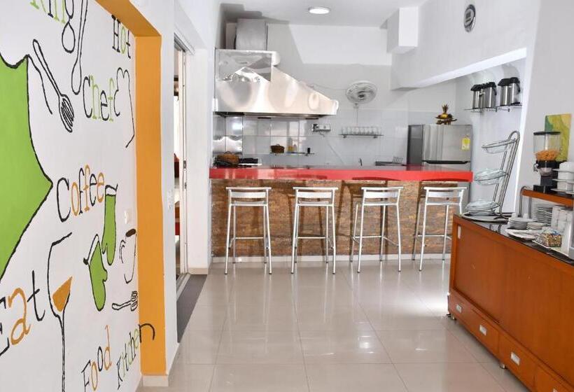 هتل B`quin Plaza Cúcuta