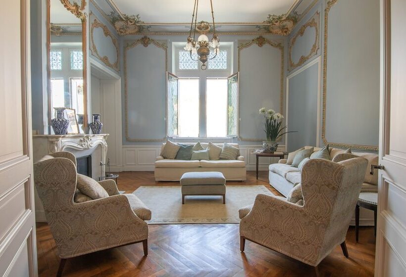 فندق Chateau Terre Blanche