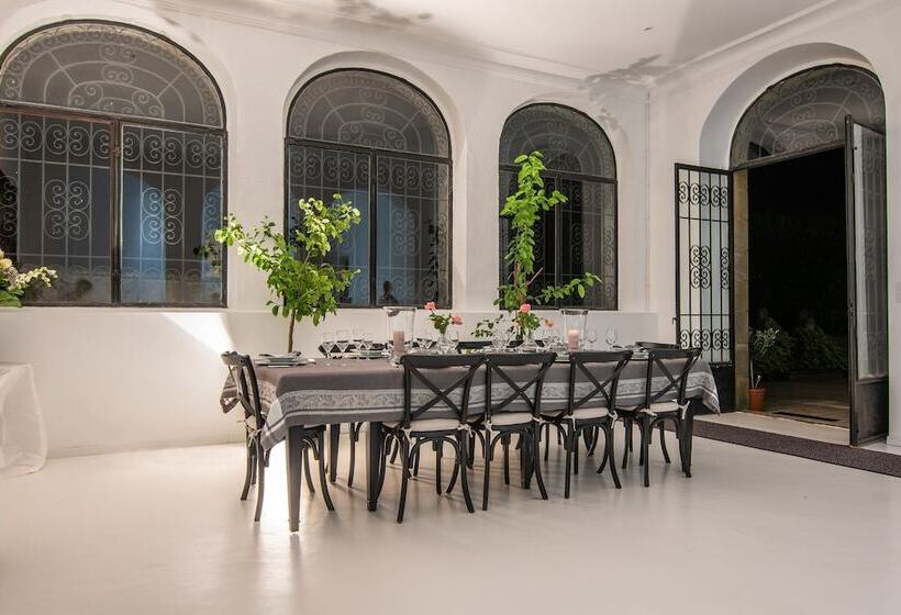 فندق Chateau Terre Blanche