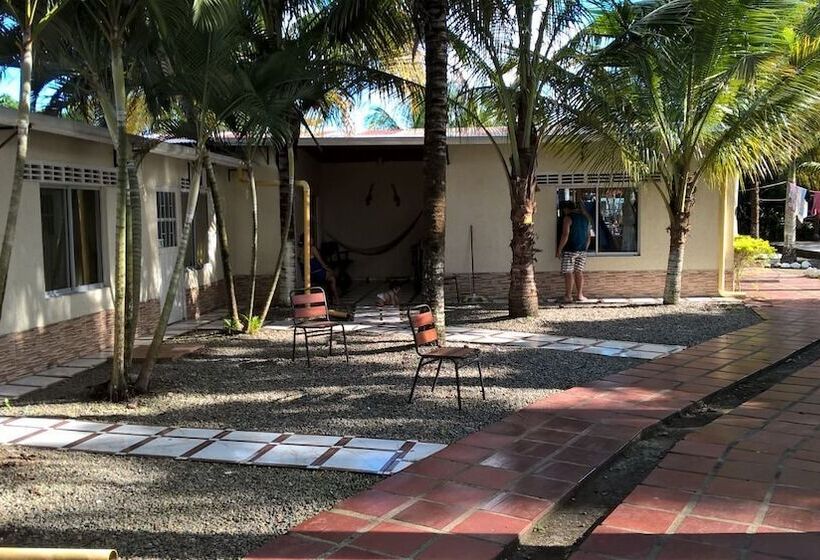 هتل Club Coco Y Caña