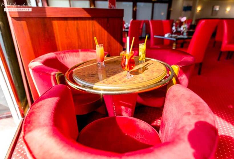 Отель Du Casino De Capvern