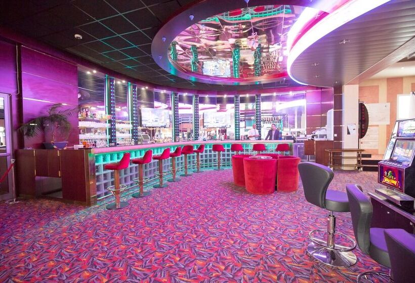 Отель Du Casino De Capvern