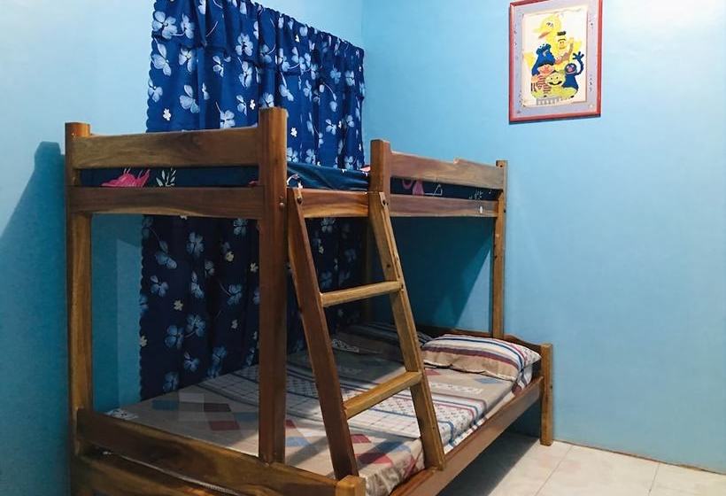 호텔 Gracia's Budget Inn