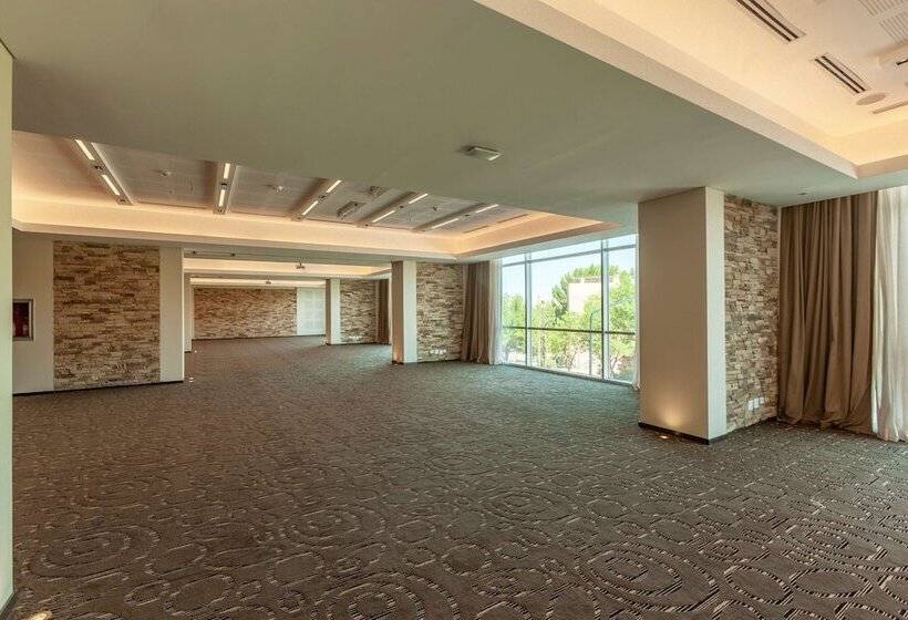 호텔 Hilton Garden Inn Neuquen