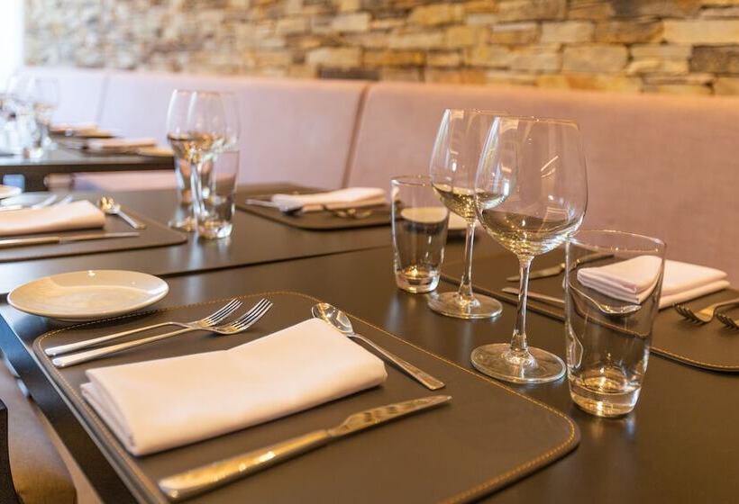 호텔 Hilton Garden Inn Neuquen