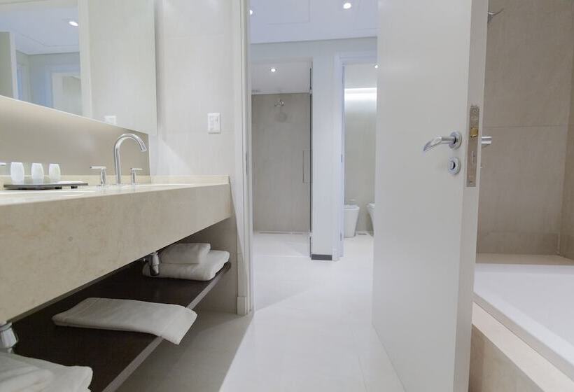 호텔 Hilton Garden Inn Neuquen