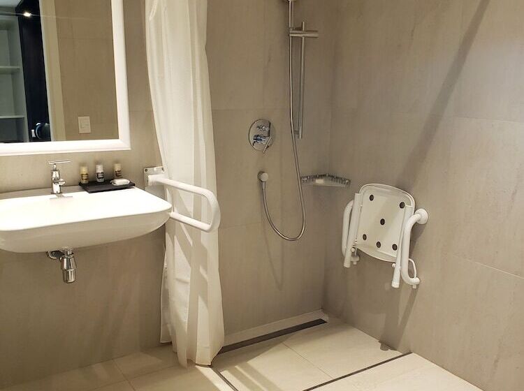 호텔 Hilton Garden Inn Neuquen