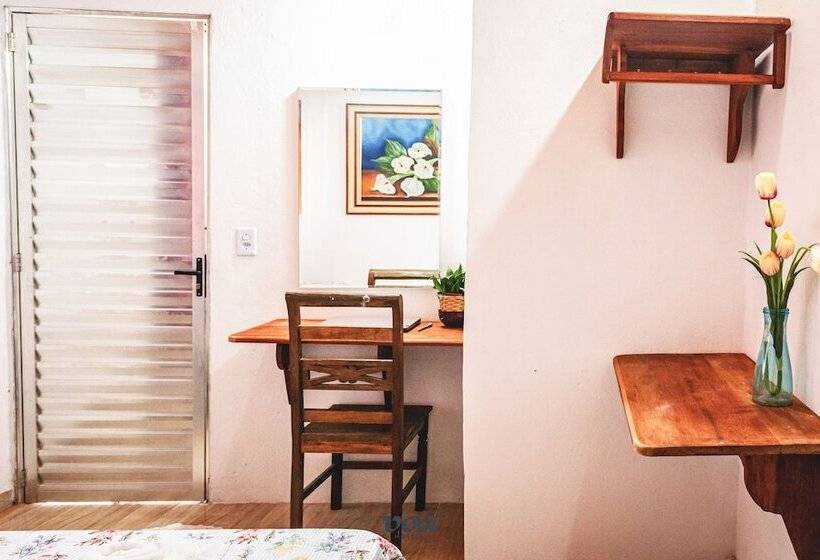 Отель Hostel Canto Da Praia São Sebastião   Próximo Ao Enrocamento Caraguatatuba