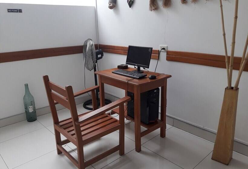 هتل La Casona Inn