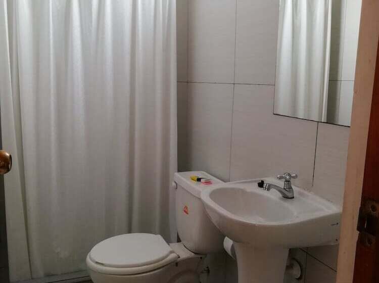 هتل La Casona Inn