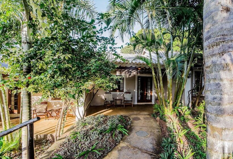 Отель Lidiko Lodge