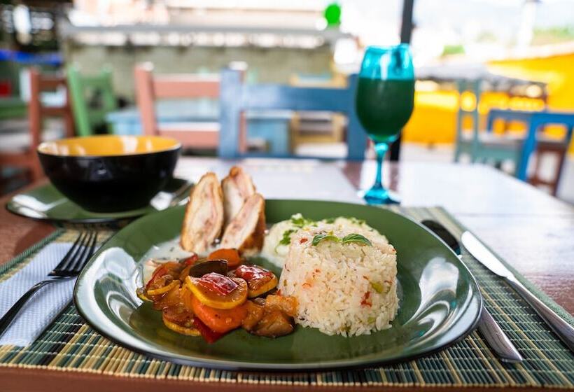 هتل Los Andes Hostel