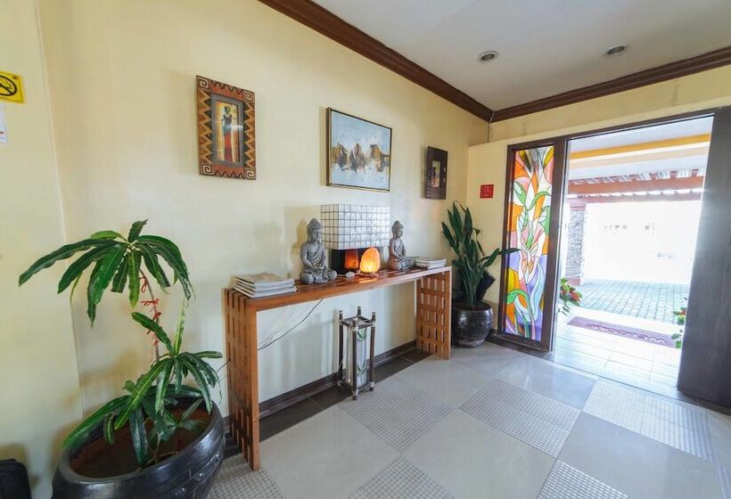 هتل Reddoorz Near Fruit Market Tagaytay