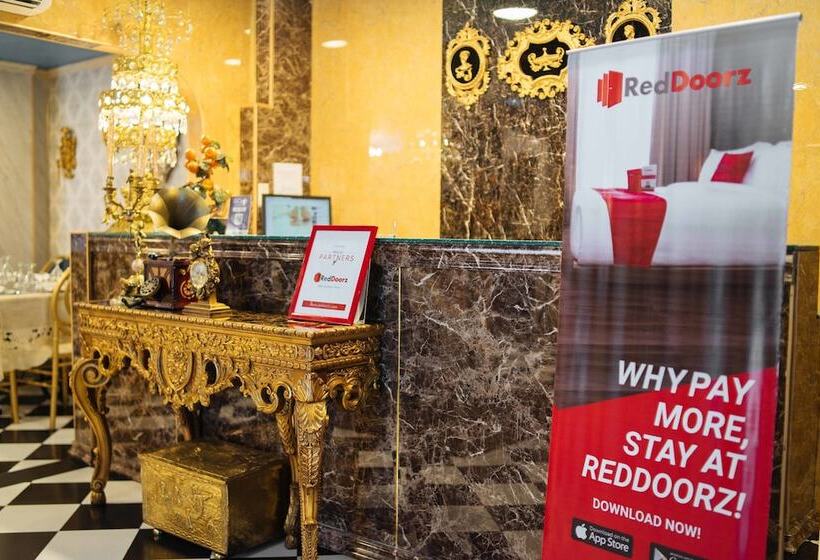 هتل Reddoorz Plus @ Aguirre Avenue Bf Homes