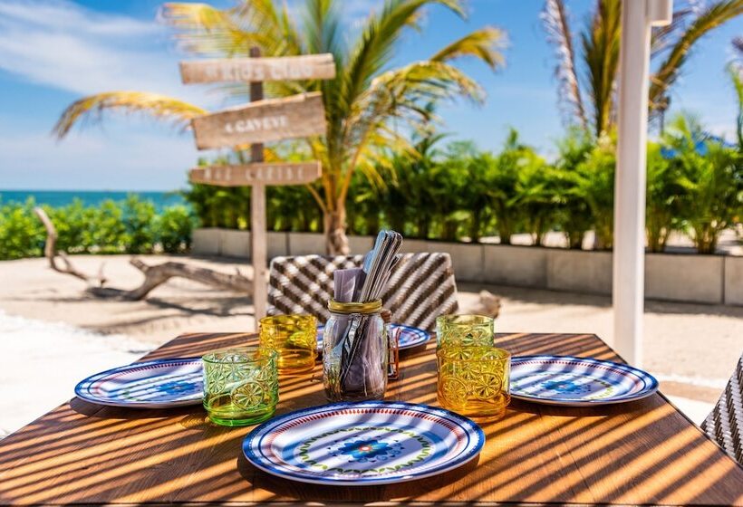 ホテル Santa Marta Marriott Resort Playa Dormida