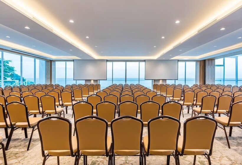 ホテル Santa Marta Marriott Resort Playa Dormida