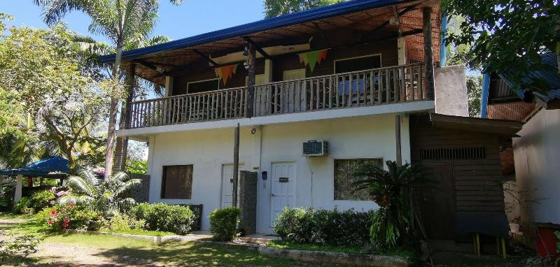 La Vida Hostel Samal Island