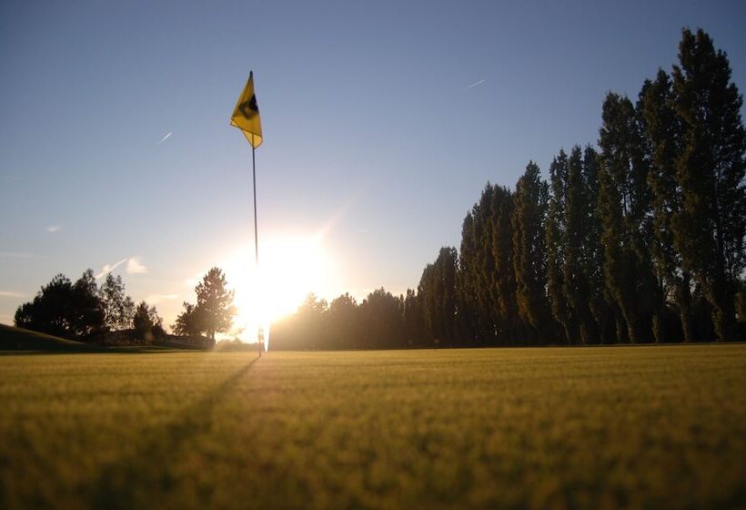 Le Domaine Du Cèdre