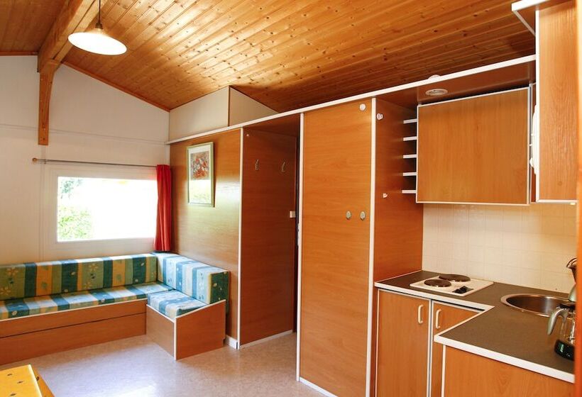 Le Domaine Du Cèdre