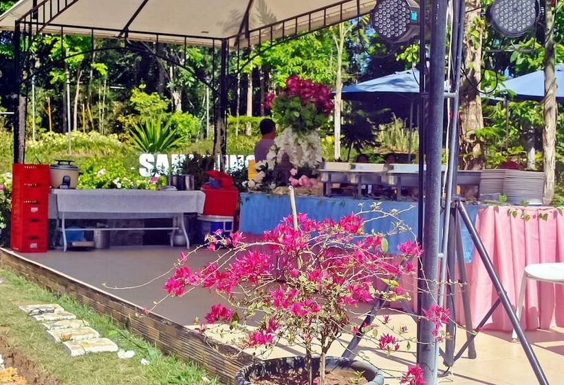 Loria Hotel Tagaytay