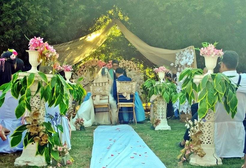 Loria Hotel Tagaytay