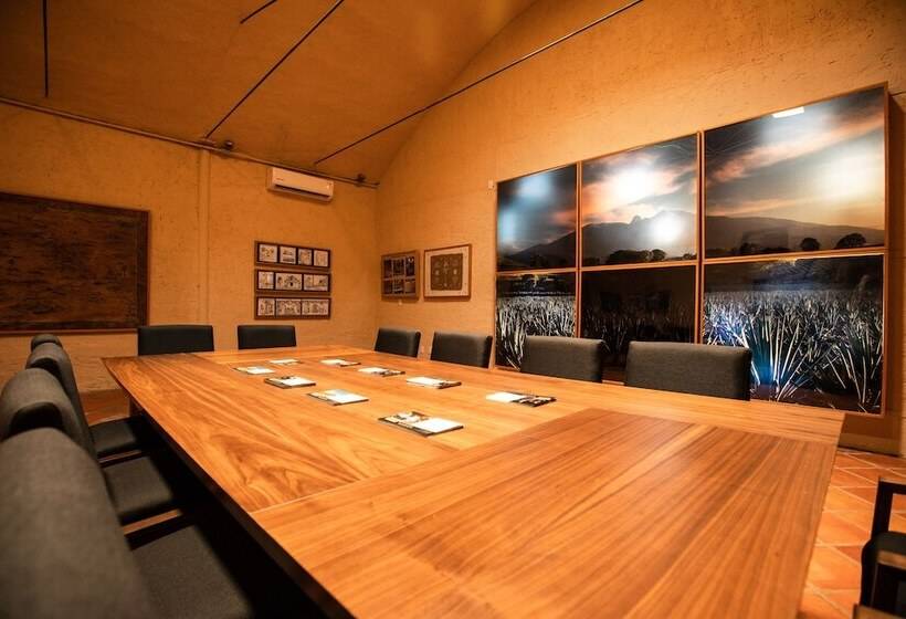 Matices Hotel De Barricas