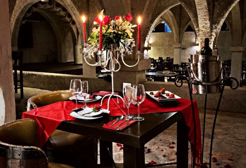 Matices Hotel De Barricas