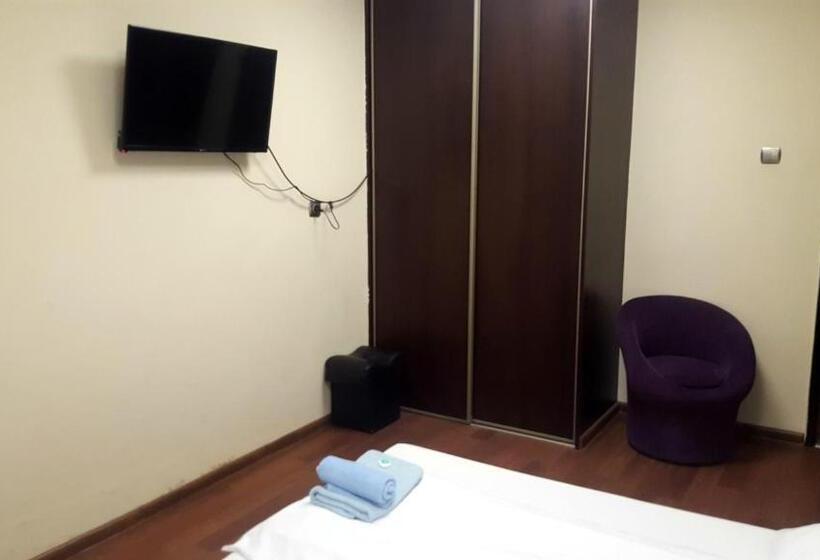 مُتل Etna   Hostel  Noclegi Rzeszów