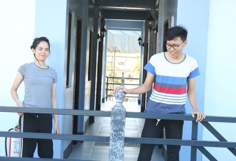 پانسیون Keen's Place