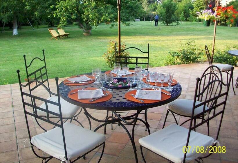 פנסיון La Maison D Anaïs