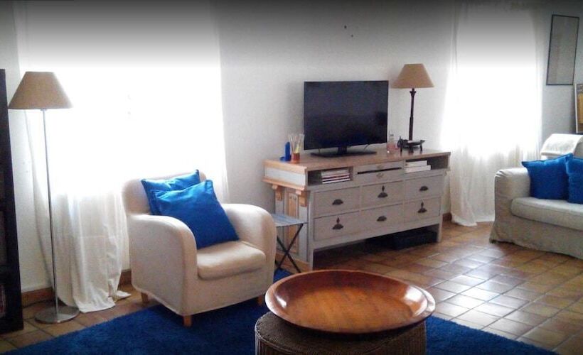 פנסיון La Maison De Cerise