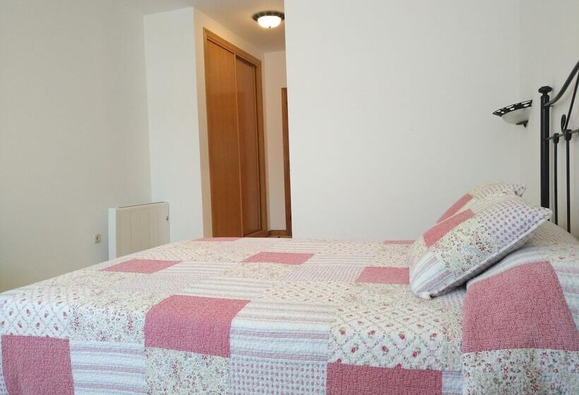 پانسیون P Residencia Pividal