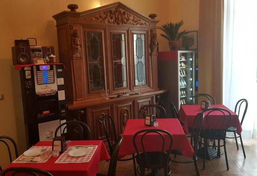 پانسیون Royal Suite