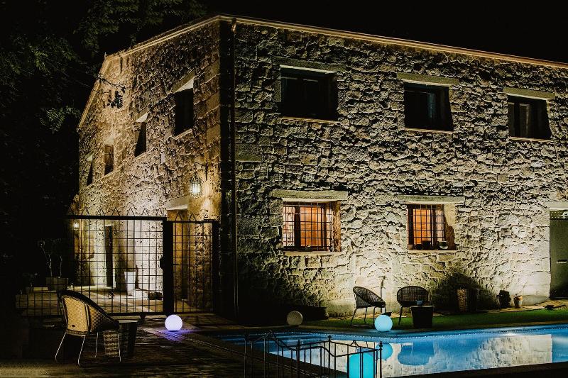 Vila Caelus Masia Boutique