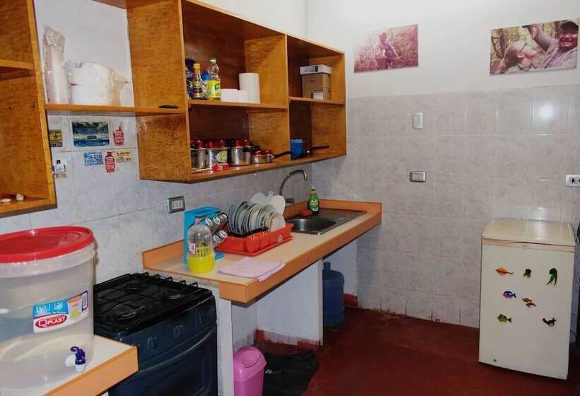 Weills Amazon Backapcker Hostel