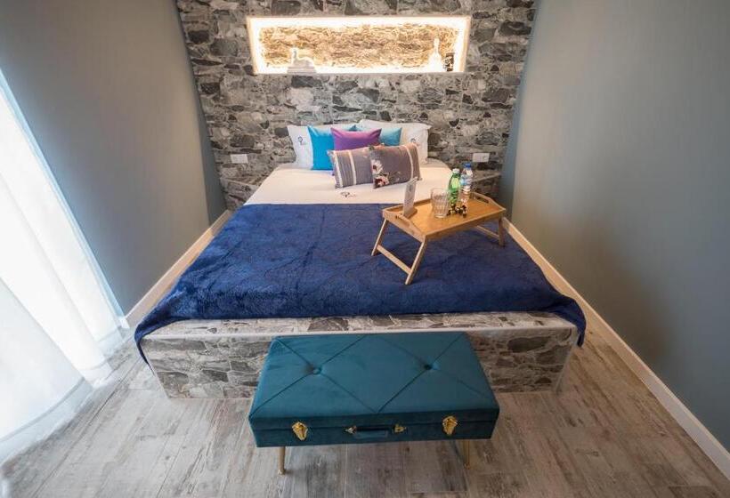 Y.palmela   Boutique Apartments