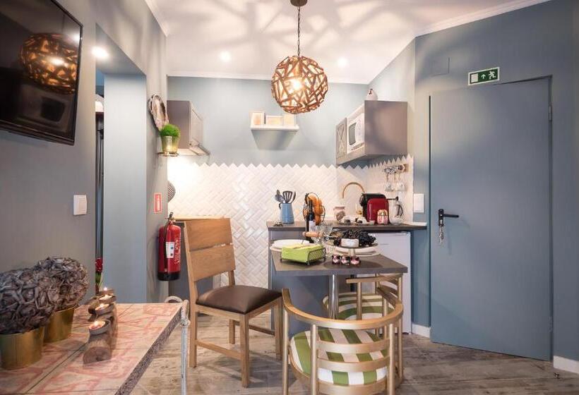 Y.palmela   Boutique Apartments