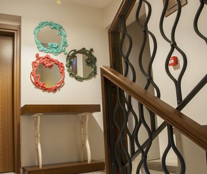 فندق 1inci Konak