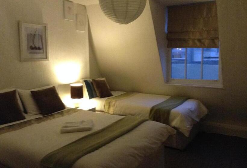 تختخواب و صبحانه Citadel House