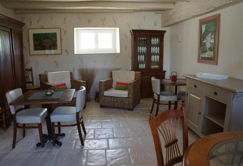 تختخواب و صبحانه Moulin Notre Dame