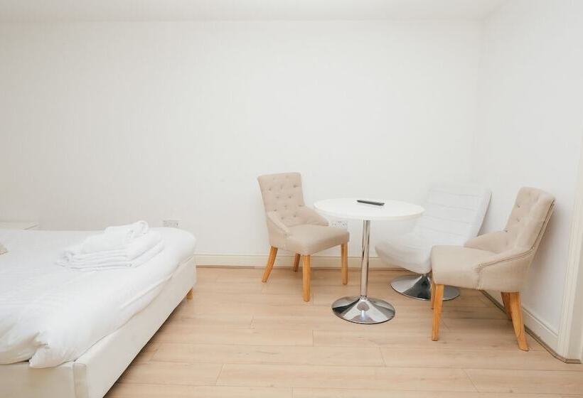 Cambridge City Studios By Paymán Club