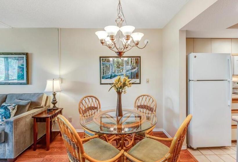 Castle At Maui Banyan