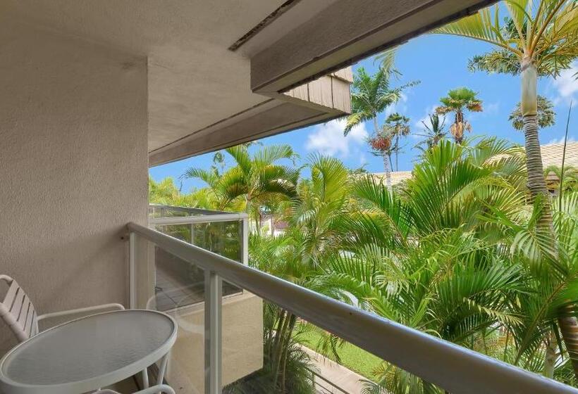 Castle At Maui Banyan