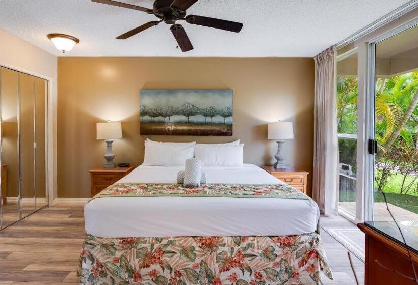 Castle At Maui Banyan