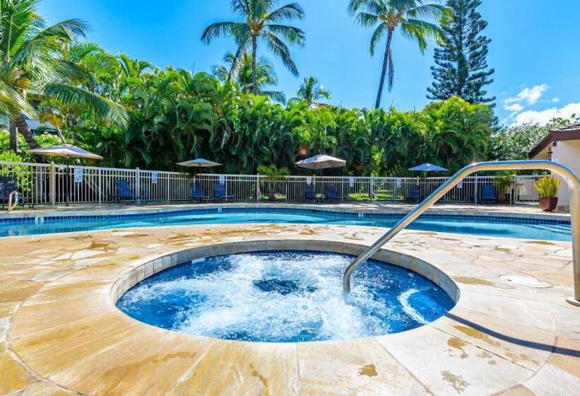 Castle At Maui Banyan