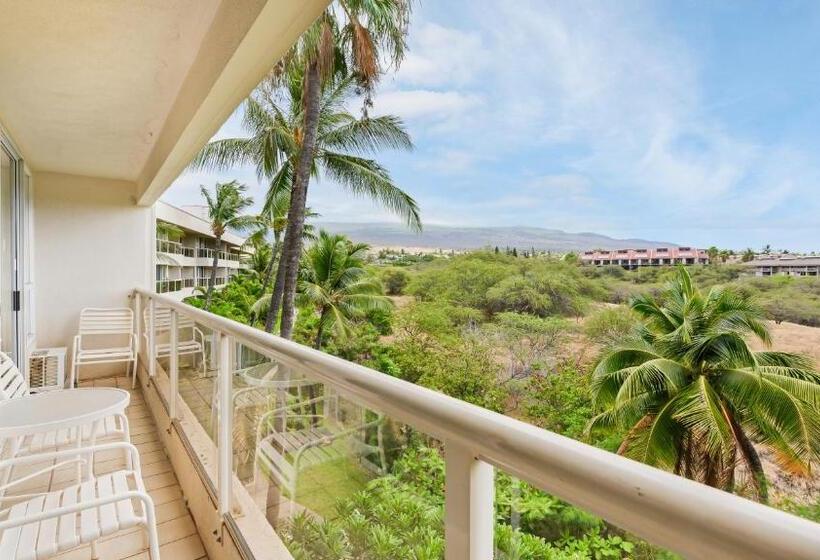 Castle At Maui Banyan