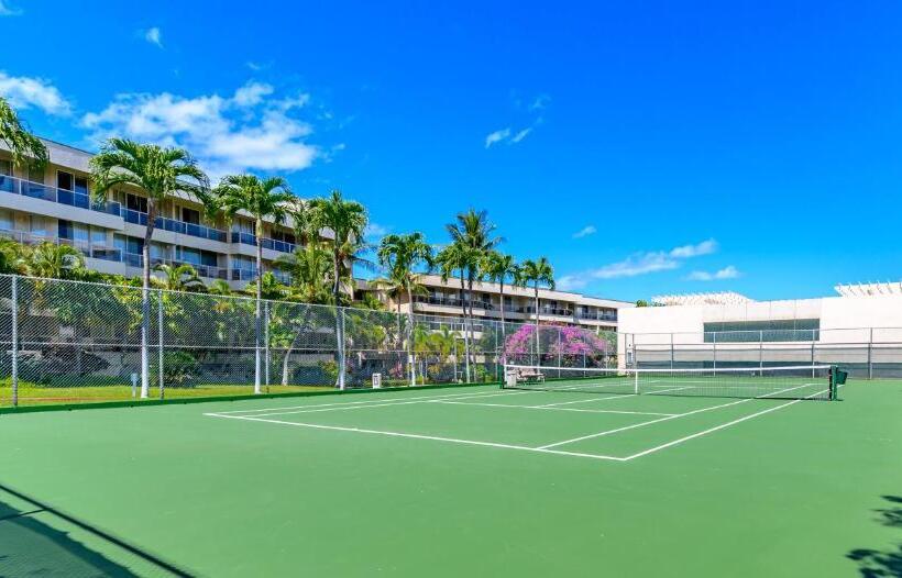Castle At Maui Banyan